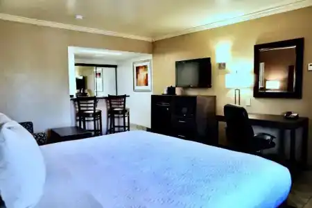 Best Western InnSuites Tucson Foothills & Suites - 52