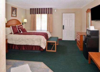 Americas Best Value Inn East - 2