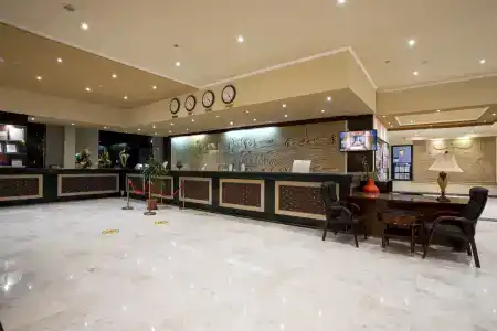 Amc Royal & Spa - 38