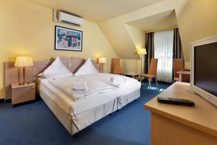 Tryp by Wyndham Luebeck Aquamarin - 3
