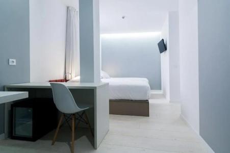 B&B Madrid Centro Fuencarral 52 - 49