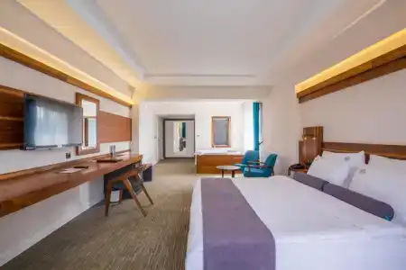 Karpalas City & Spa - 112