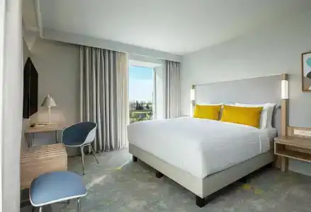 Courtyard by Marriott Paris Charles de Gaulle Central Airport - 5