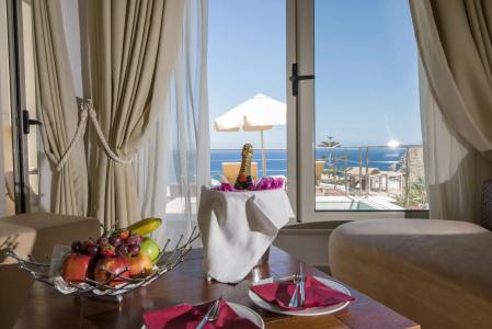 Antinea Suites & Spa - 105