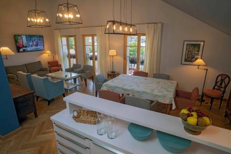 Le Manoir Au Lac - 100