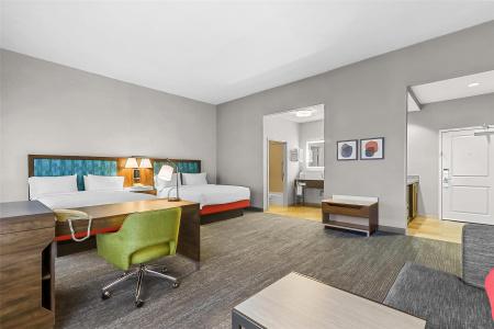 Hampton Inn & Suites West - 88