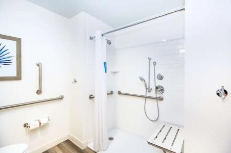 Hampton Inn & Suites Beach-Beachfront - 120