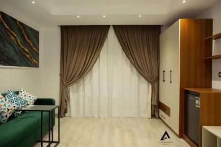 Elite Pyramids Boutique - 102