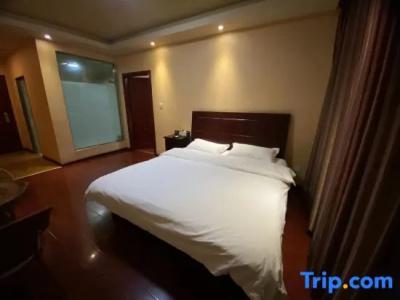 The Golden Ville Boutique and Spa - 102