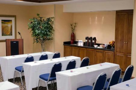Hampton Inn and Suites South - 40