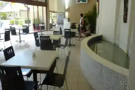 Broadbeach Savannah - 29
