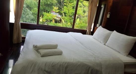 Ruean Mai Chai Khlong - 23