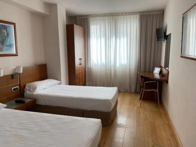 Duerming Longoria Plaza - 35
