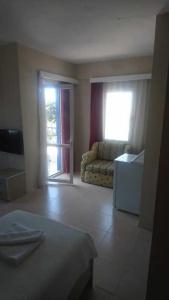 Koz Marigold Apart - 34