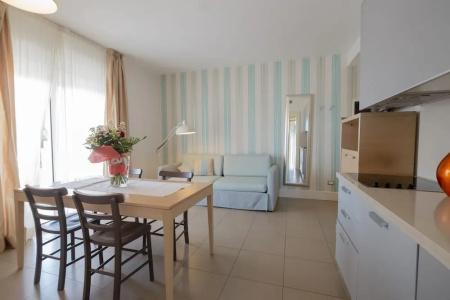 Le Rose Suite - 184