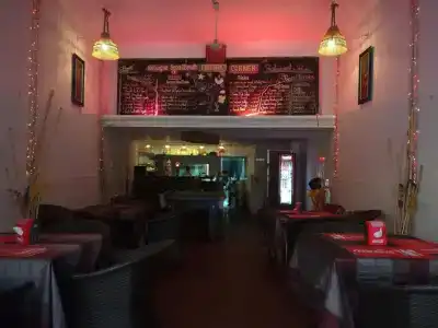 Mama's Villa - 18
