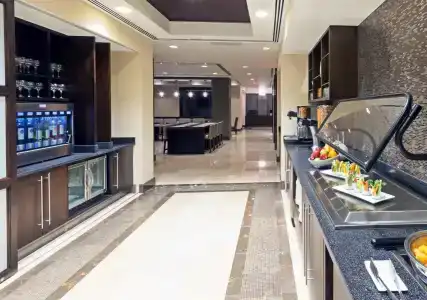 Capital Hilton - 10