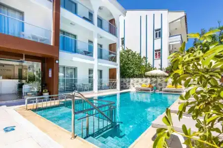 Princess Kinli Suites - 0