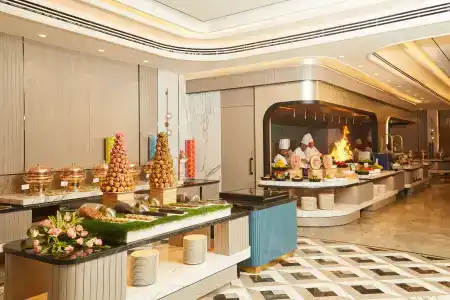 Radisson Mumbai Goregaon - 4