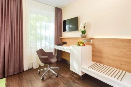 Best Western Hohenzollern - 53