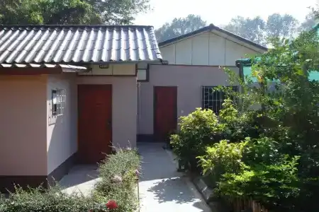 Home Stay Stc Bed And Breakfast - 28
