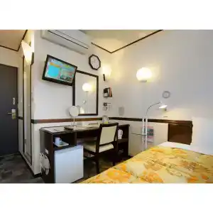 Toyoko Inn Shin-yokohama Ekimae Honkan - 2