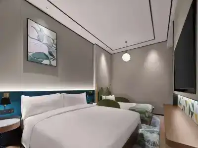 Hilton Garden Inn West Lake - 41