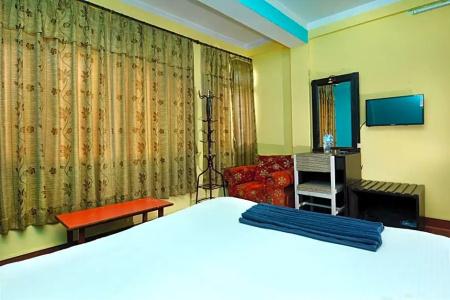 Silver Home - 27