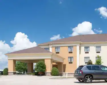Comfort Suites West I-20 - 21