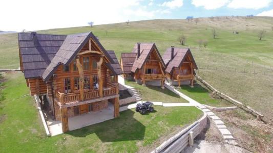 Wooden Valley Zlatibor Resort - 0
