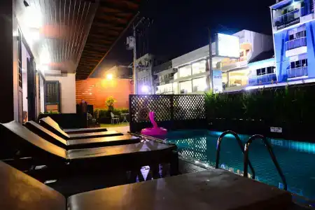 Patong V - 12