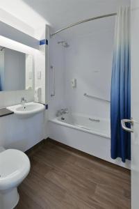 Park Plaza London, Park Royal - 26