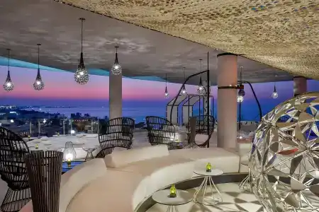 W Muscat - 6