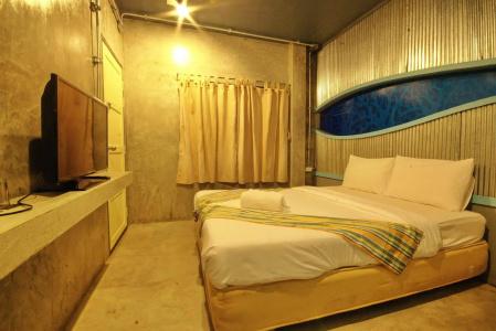 Seabox Khaolak Hostel - 12