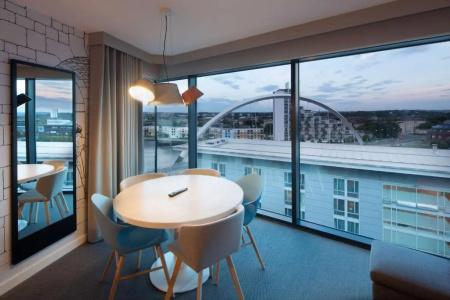 Radisson Red, Glasgow - 80