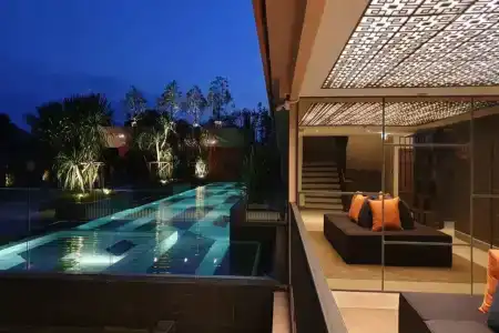 Prime Town - Posh & Port Phuket - 10