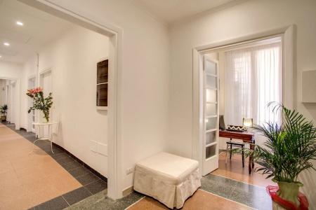Roma In Una Stanza Guesthouse - 10