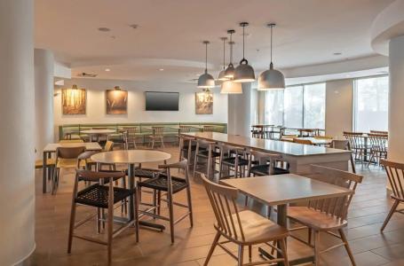 Fairfield Inn & Suites by Marriott - 18