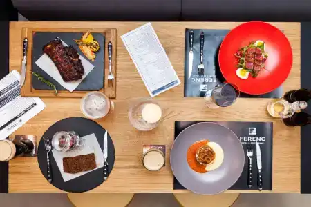 Ferenc & Restaurant - 12