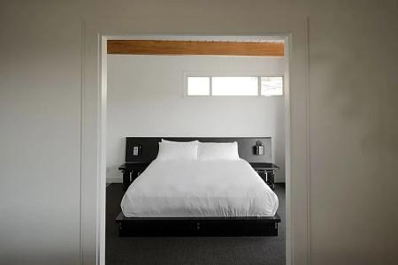 Hollywood Hills - 25