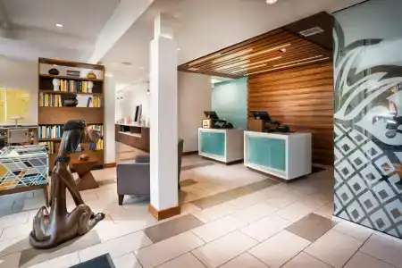 Staypineapple, Z, Gaslamp San Diego - 10