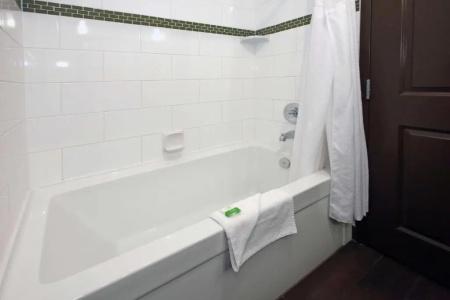 Best Western Pacific Inn - 61