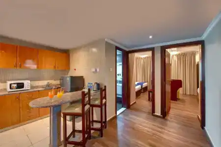 Al Bustan Tower Suites - 25