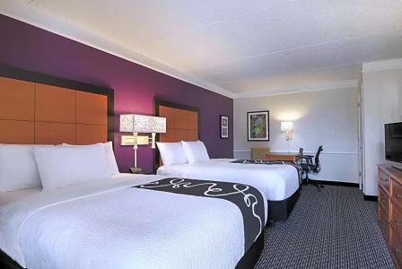 La Quinta by Wyndham University Area Chapel Hill - 34