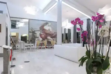 Royal Marmin Bay Boutique & Art - 37