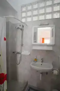 Afroditi - 8