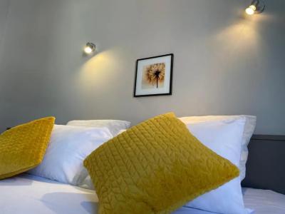 Logis Castel De Mirambel - 41