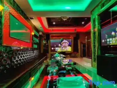 Diamond Lake, Spa, Ktv & Disco Bar - 7