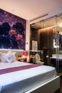 Signature Boutique - 63