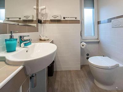 Albis Rooms Guest House - 100